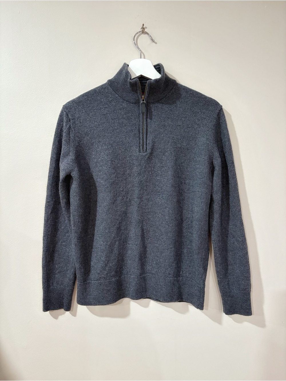 UNTUCKit Men S/M Gray Merino Wool Quarter Zip Sweater Quiet Luxury Preppy